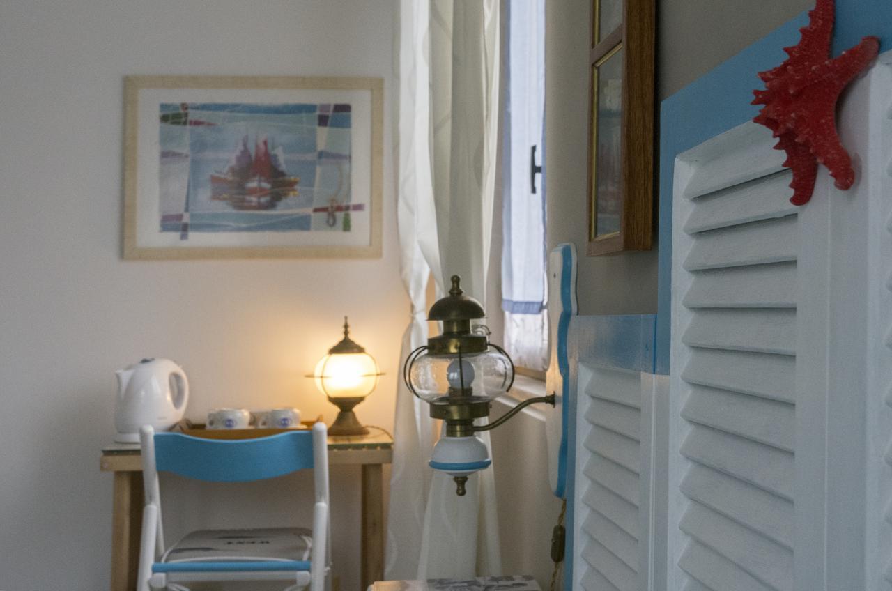 La Terra Di Mingo Bed & Breakfast Vado Ligure Eksteriør bilde