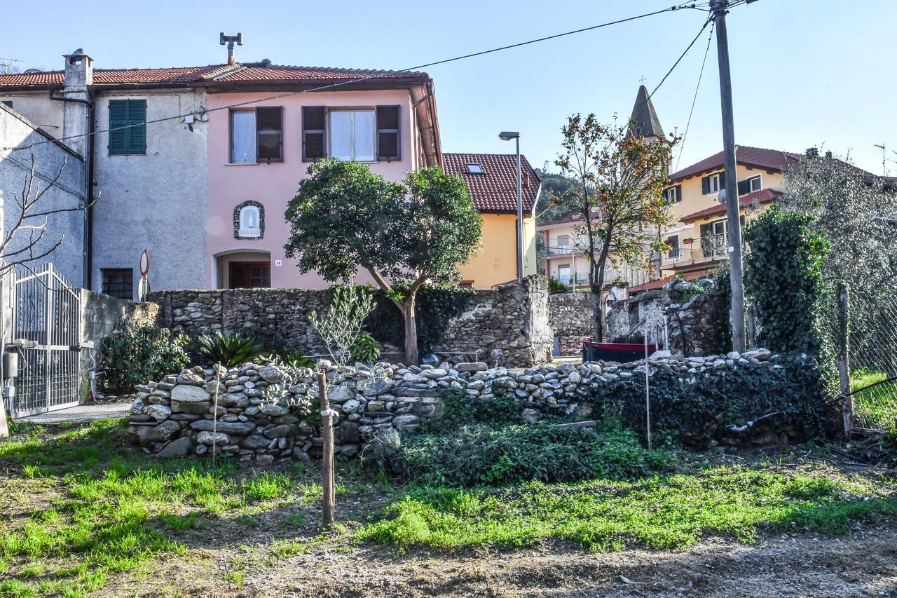 La Terra Di Mingo Bed & Breakfast Vado Ligure Eksteriør bilde