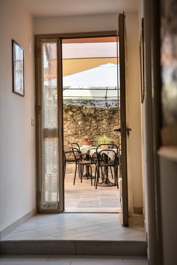 La Terra Di Mingo Bed & Breakfast Vado Ligure Eksteriør bilde