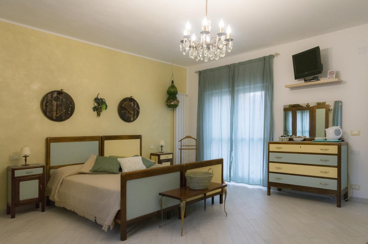 La Terra Di Mingo Bed & Breakfast Vado Ligure Eksteriør bilde