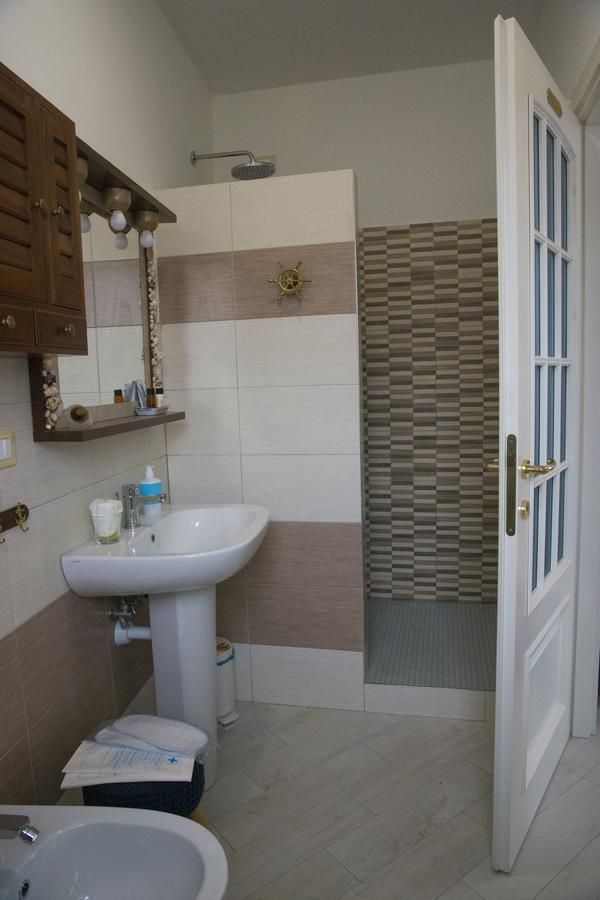 La Terra Di Mingo Bed & Breakfast Vado Ligure Eksteriør bilde