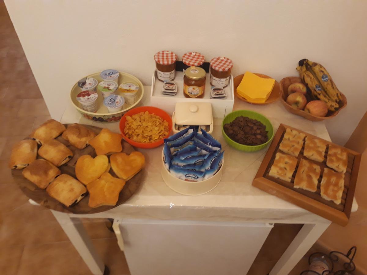 La Terra Di Mingo Bed & Breakfast Vado Ligure Eksteriør bilde